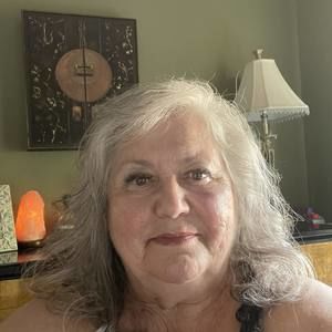 Meet your Posher, Gina